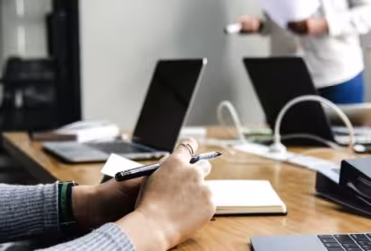 Casi la mitad del personal directivo, mandos intermedios y plantilla de las sociedades públicas del Gobierno de Navarra son mujeres